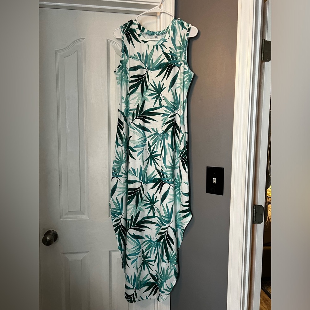 Tropical print to calf length side slit dress